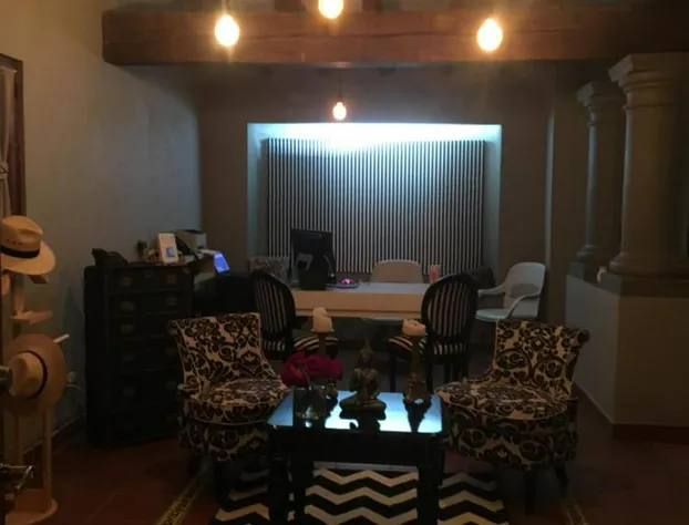 El Hotel hotel detail image 4