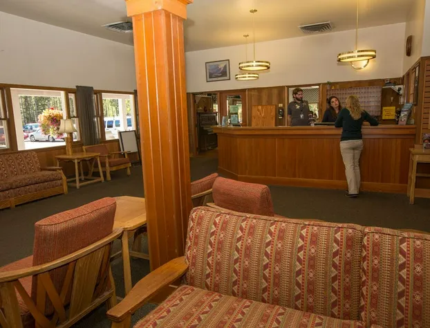 Swiftcurrent Motor Inn and Cabins - Inside the Park hotel detail image 2