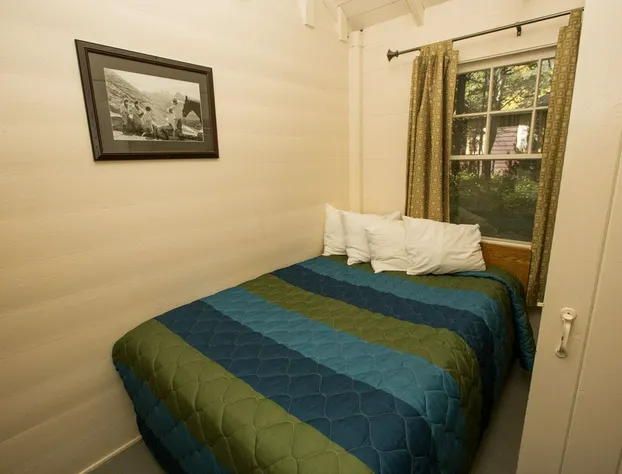 Swiftcurrent Motor Inn and Cabins - Inside the Park hotel detail image 3