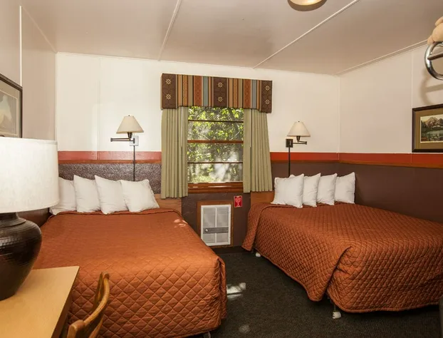 Swiftcurrent Motor Inn and Cabins - Inside the Park hotel detail image 4