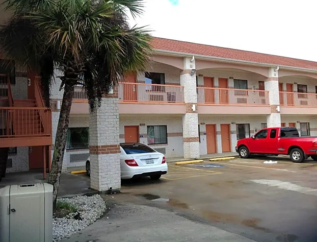 Executive Inn & Suites hotel detail image 1