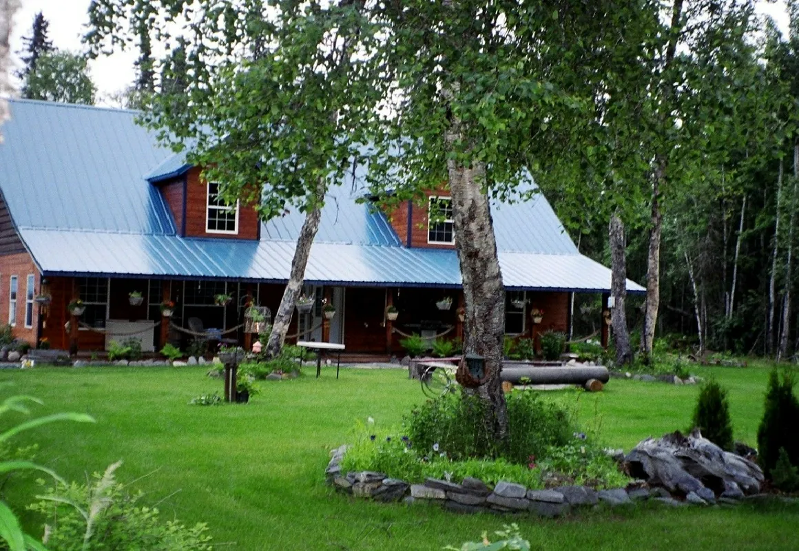 Blonde Bear Bed & Breakfast hotel hero