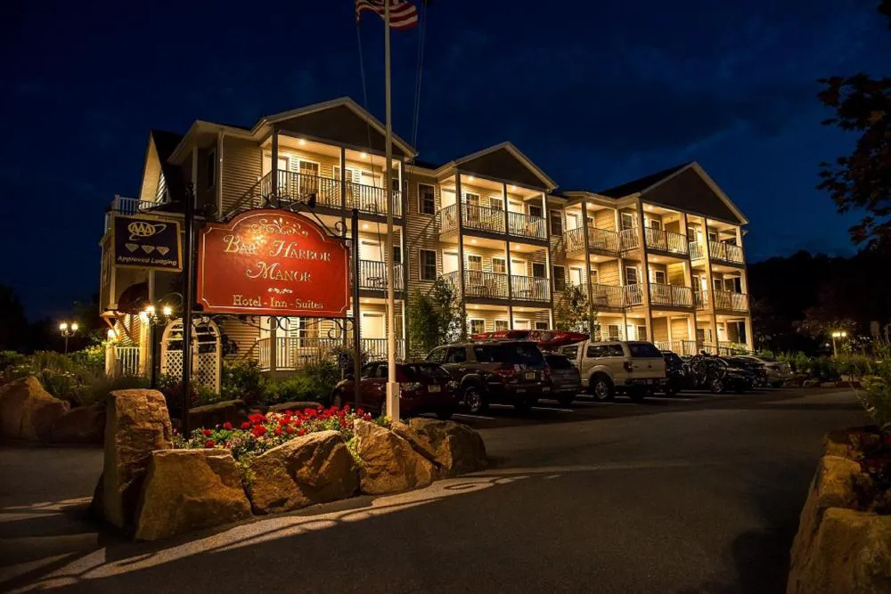 Bar Harbor Manor hotel hero