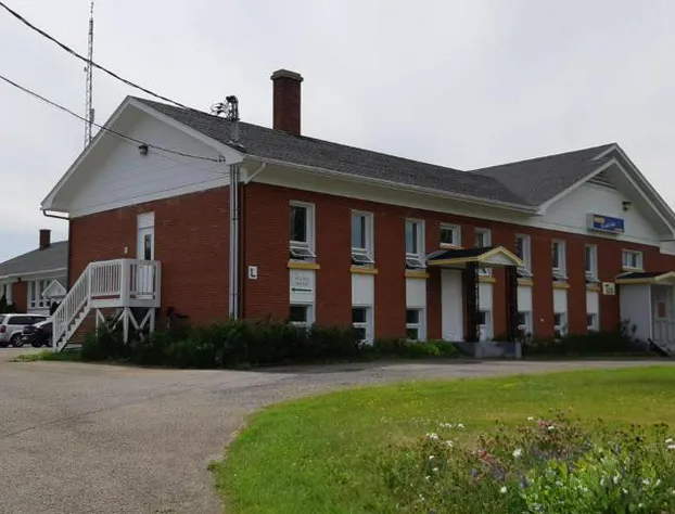 Auberge La Petite École de Forillon hotel detail image 1