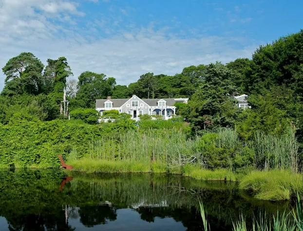A Little Inn on Pleasant Bay hotel detail image 3