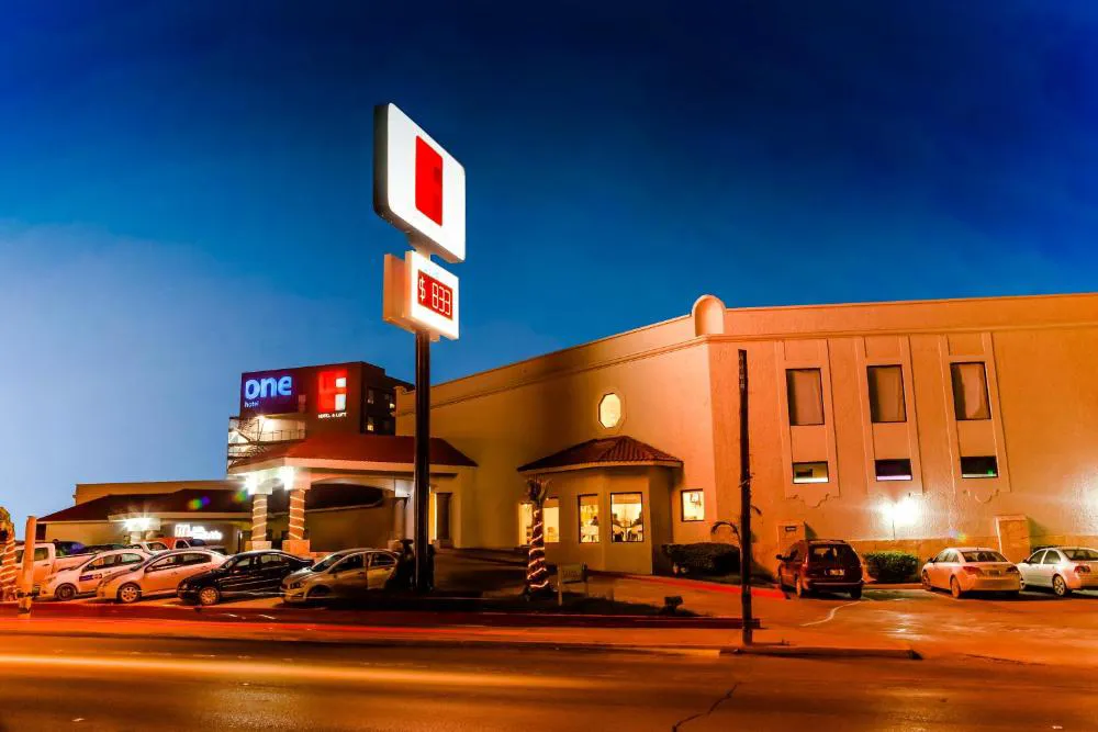 Fiesta Inn Monclova hotel hero