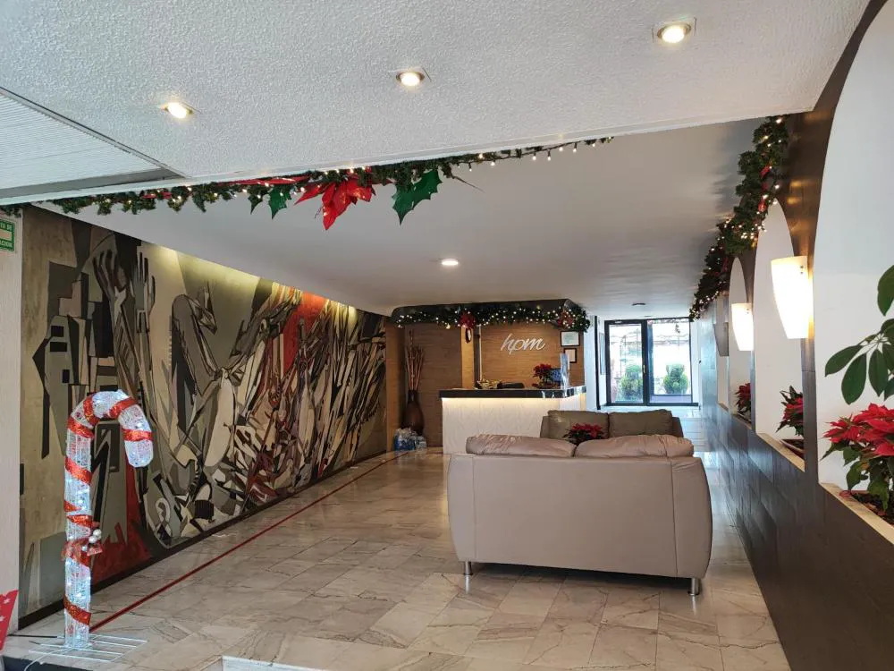 Hotel Plaza Morelos hotel hero