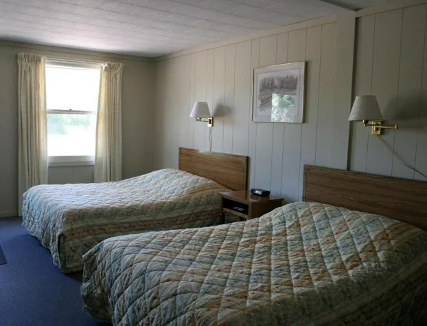 Bluffs Inn hotel detail image 3