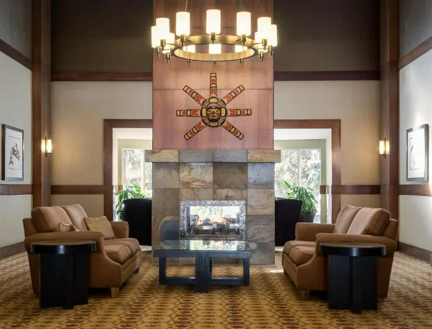 Glacier Lodge hotel detail image 4