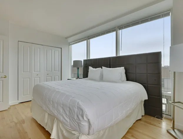 Lancaster Square by Bridgestreet hotel detail image 3