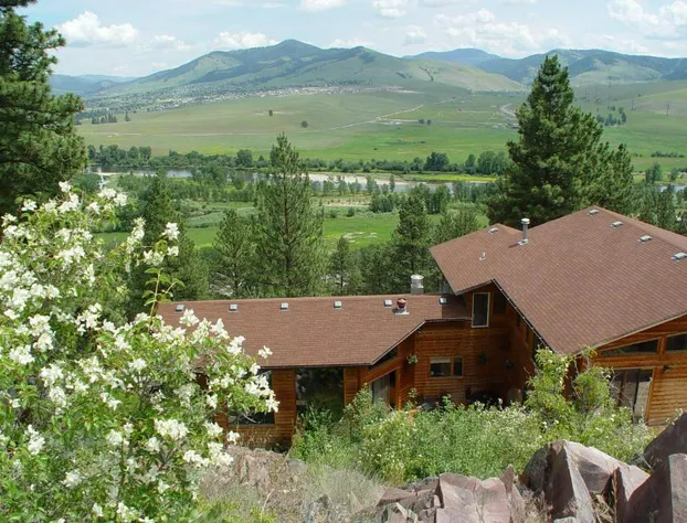 Blue Mountain Bed & Breakfast hotel detail image 1