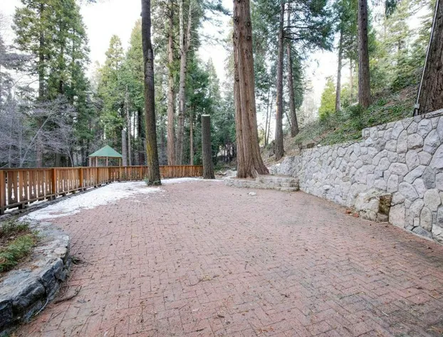 Arrowhead Tree Top Lodge hotel detail image 1