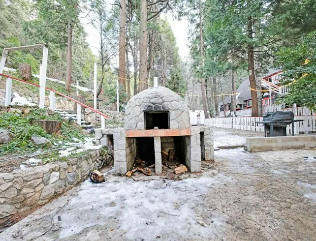 Arrowhead Tree Top Lodge hotel detail image 2