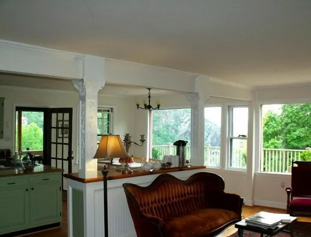 Ledge House Bed & Breakfast hotel detail image 2