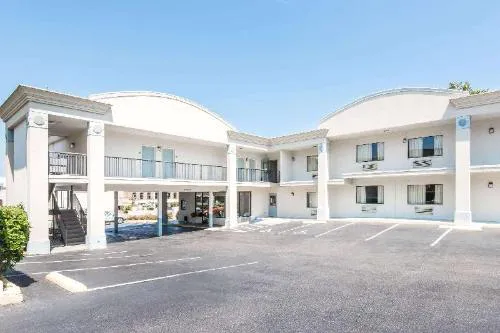 Days Inn - Raleigh Downtown hotel detail image 2