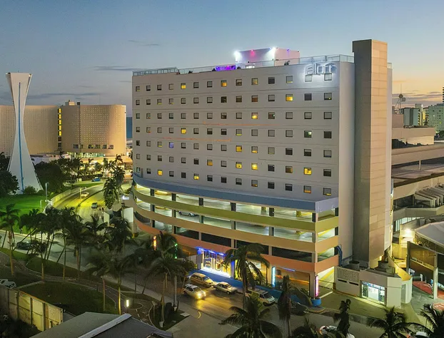 Aloft Cancun hotel detail image 1