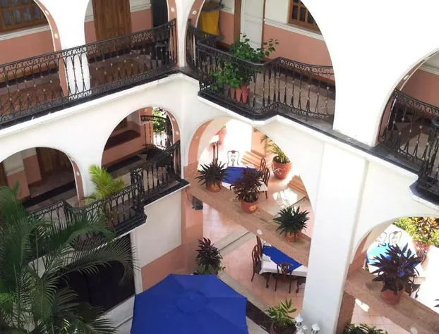 Canadian Resorts Huatulco hotel detail image 2