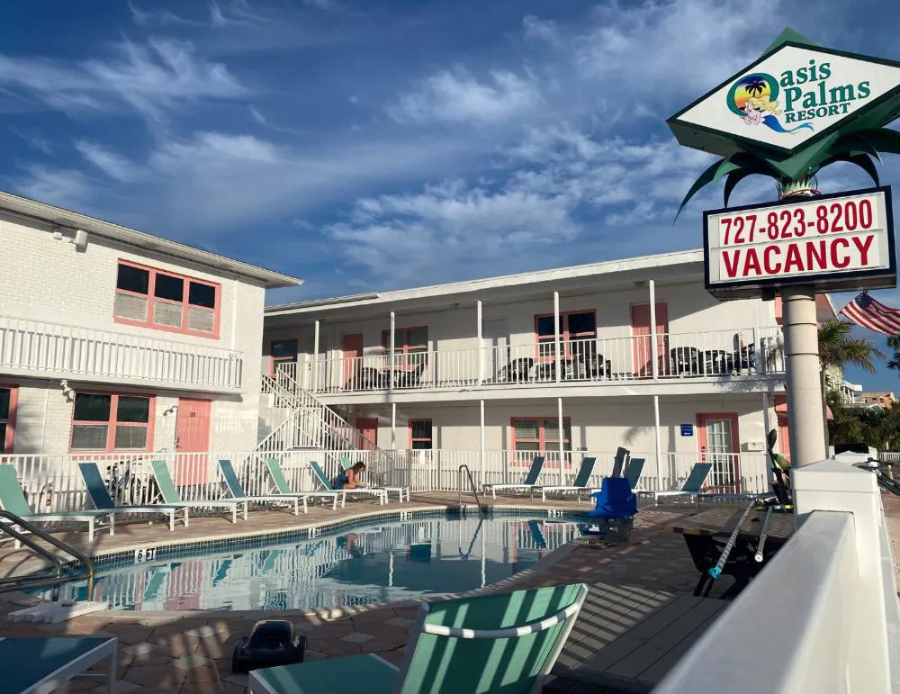 Oasis Palms hotel hero