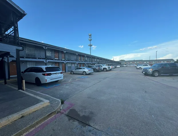 spanish trails inn hotel detail image 1