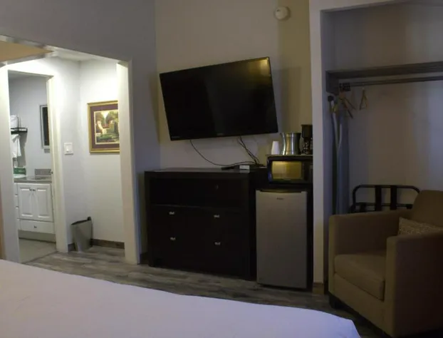 Sunset Inn hotel detail image 3