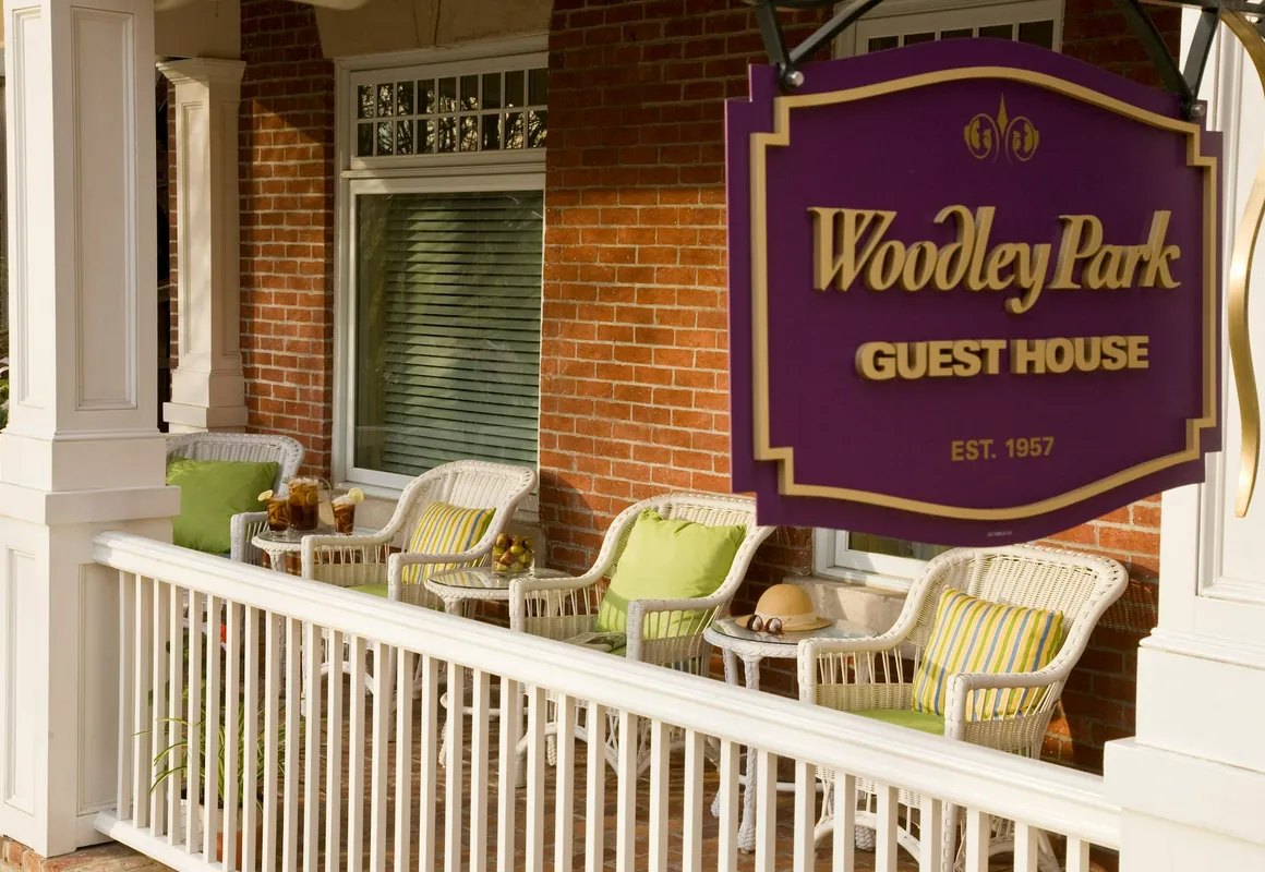 Woodley Park Guest House hotel hero