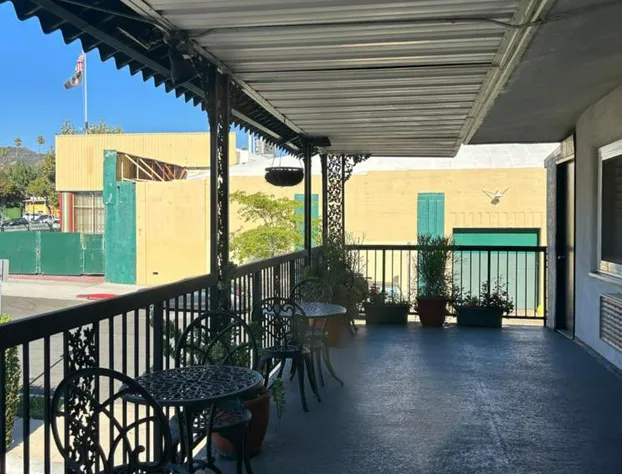 Welcome Inn on Colorado Blvd hotel detail image 2