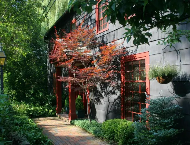 1795 Acorn Inn B&B hotel detail image 1