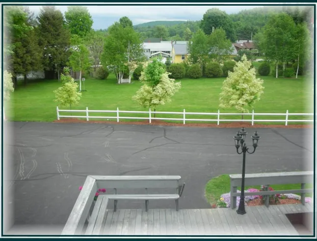 Swift River Suites hotel detail image 4