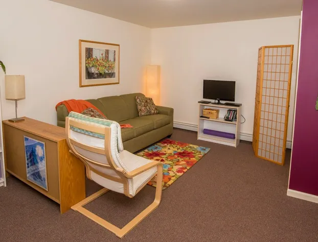 Gardenside Bed and Breakfast hotel detail image 4