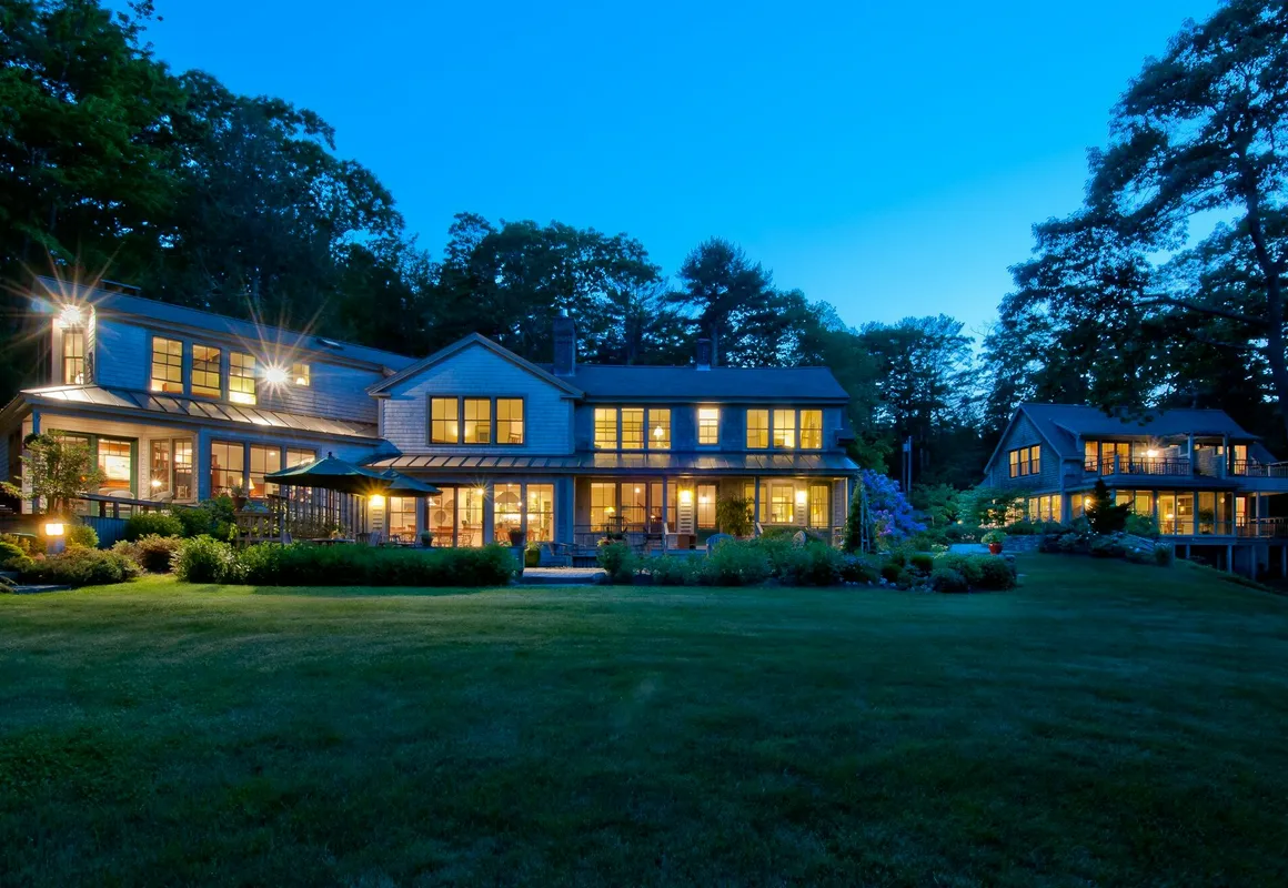 Coveside Bed & Breakfast hotel hero