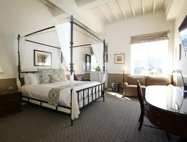 Cypress Inn hotel detail image 4