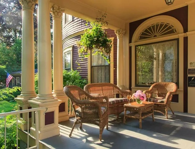 Berry Manor Inn hotel detail image 1