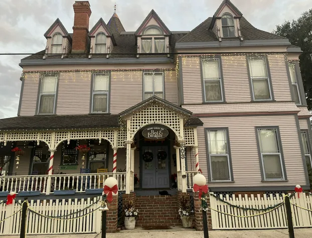 Grand Gables Inn Bed & Breakfast hotel detail image 2