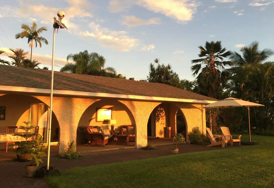 Kona Bayview Inn hotel hero