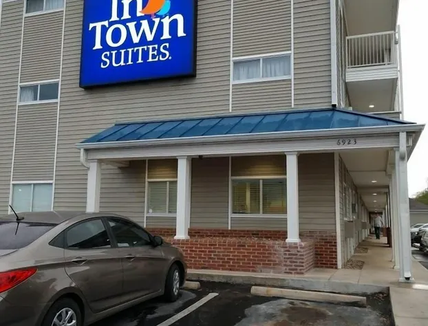 InTown Suites Extended Stay San Antonio Airport hotel detail image 1