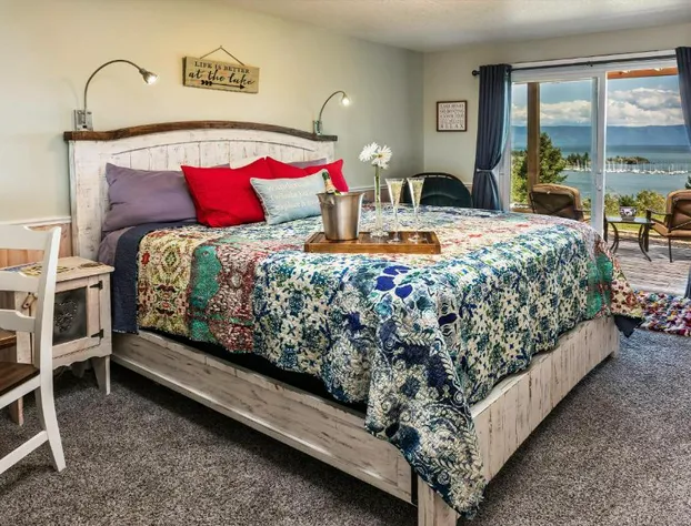 Outlook Inn Bed and Breakfast hotel detail image 2