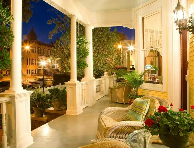 Azalea Inn and Villas hotel detail image 1