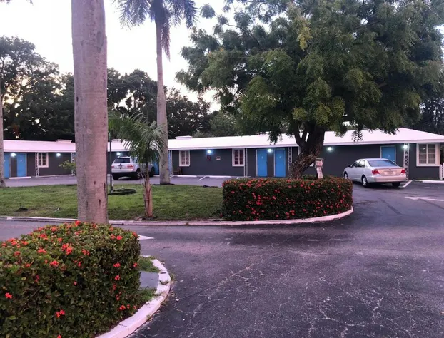 Bay Breeze Inn Bradenton Downtown hotel detail image 1