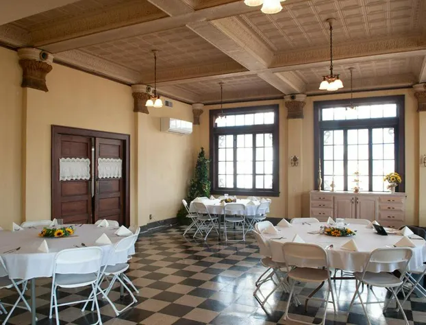 The Historic Wolf Hotel hotel detail image 3