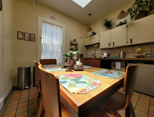 Willows Inn hotel detail image 3