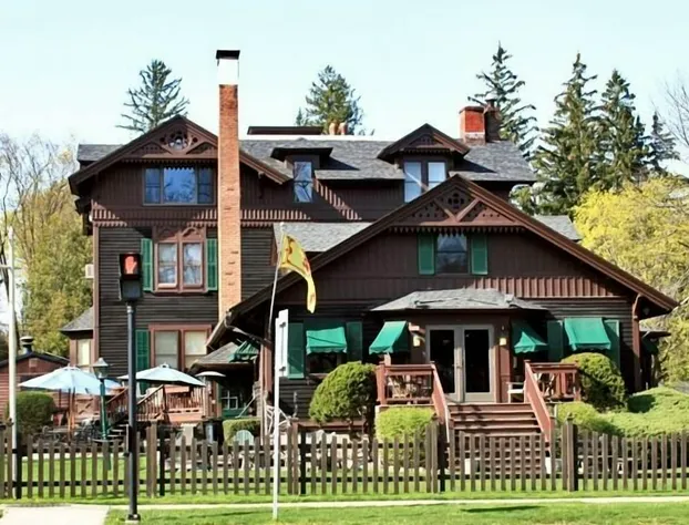 Brae Loch Inn hotel detail image 2