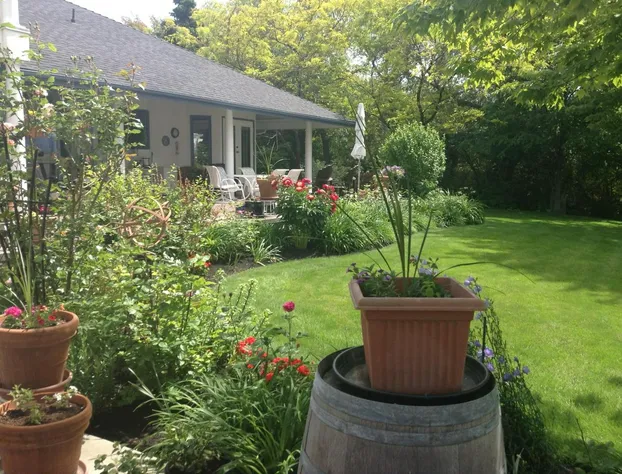 Lakeshore Bed & Breakfast hotel detail image 4