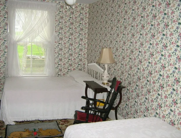 The Olde Village Inn hotel detail image 4