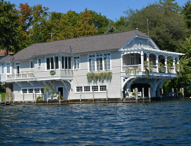 Boathouse Waterfront Lodging hotel detail image 1