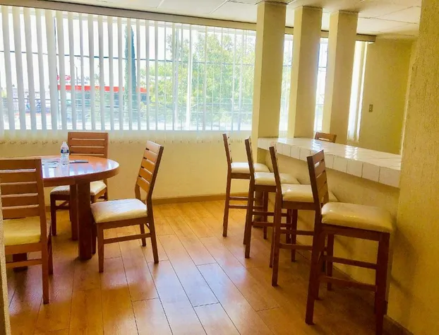 Hotel Suites Victoria hotel detail image 3