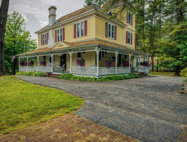Rockwell Falls Inn and Wine Bar hotel detail image 3