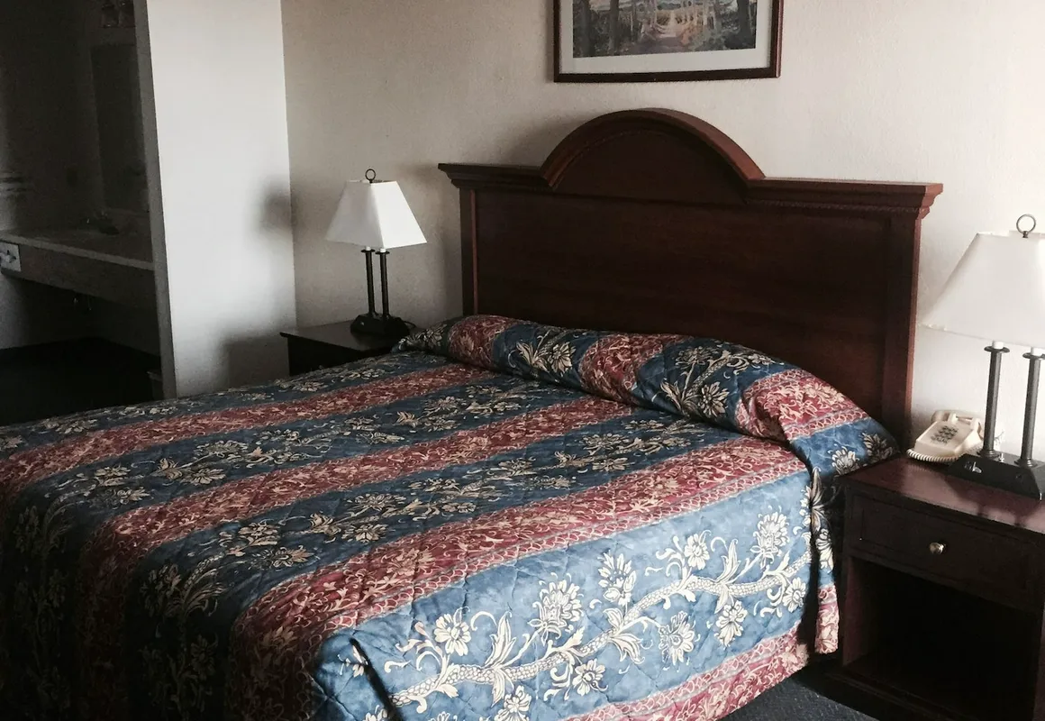 Country Inn Bolivar hotel hero