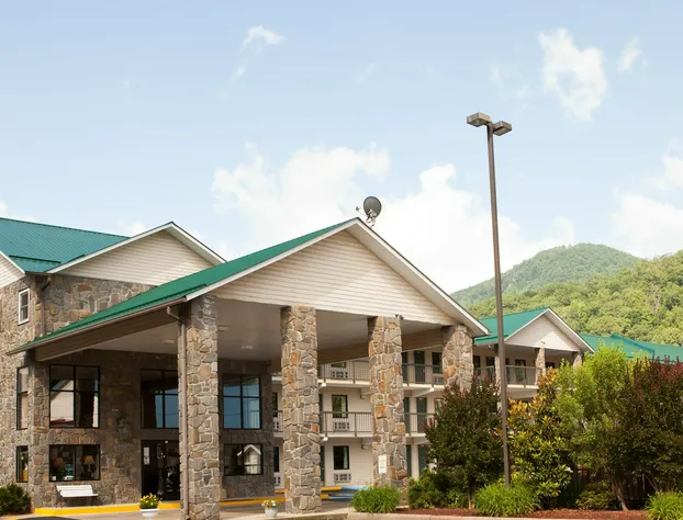 Cherokee Lodge hotel detail image 2