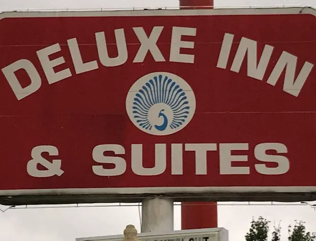 Deluxe Inn And Suites hotel detail image 2