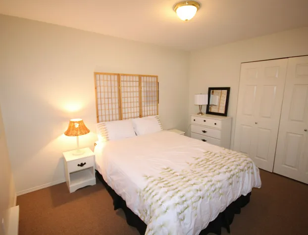 Cedar Grove Motel and Cabins hotel detail image 3